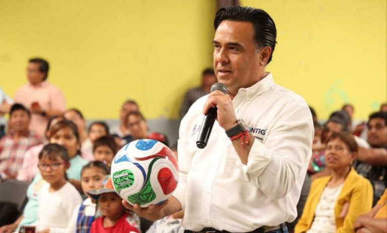 Luis Nava se reúne con beneficiarios de programas sociales en Colón