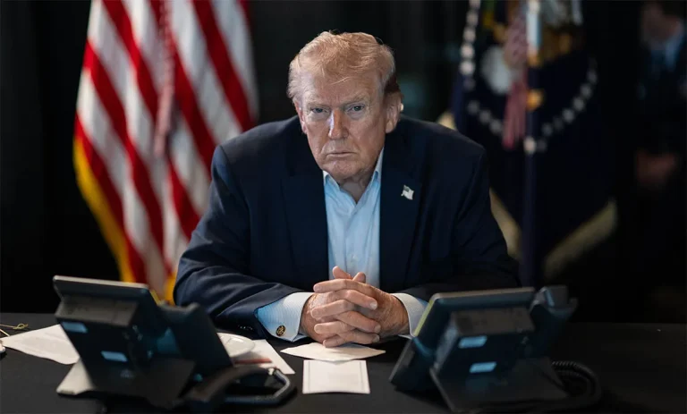 Propone Trump eliminar temporalmente impuesto a gasolina