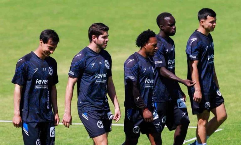 Gallos Blancos depura plantel rumbo al Apertura 2026