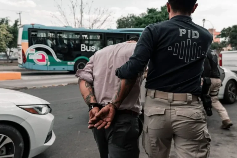 Catean 12 smoke shops por delitos contra la salud y deja 6 detenidos.